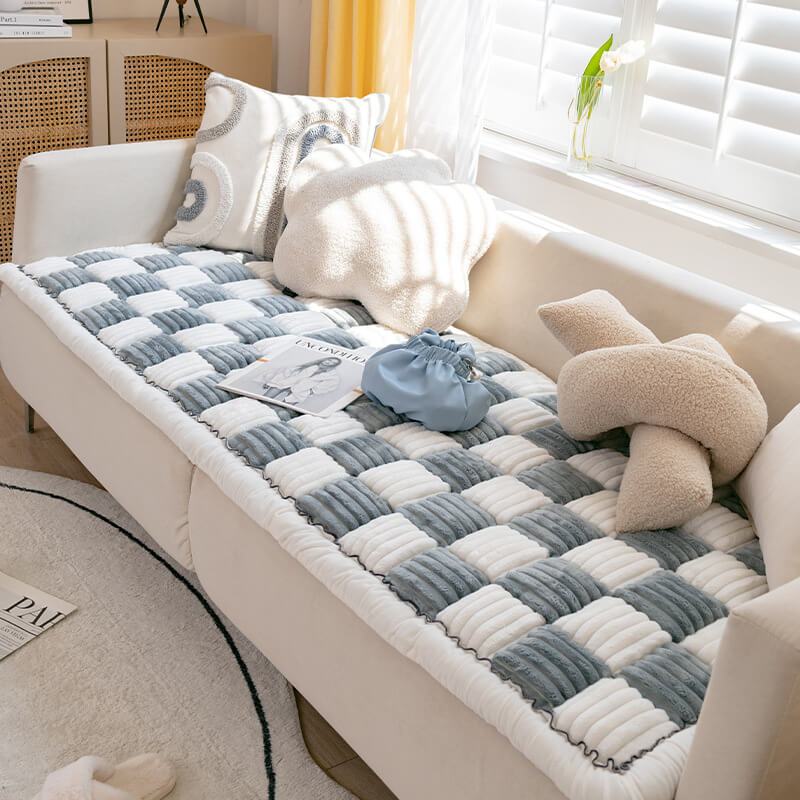 Plush Plaid Dog Blanket & Mat