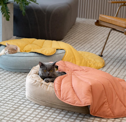 Calming Leaf Shape Dog Blanket