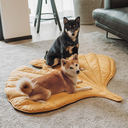 Calming Leaf Shape Dog Blanket
