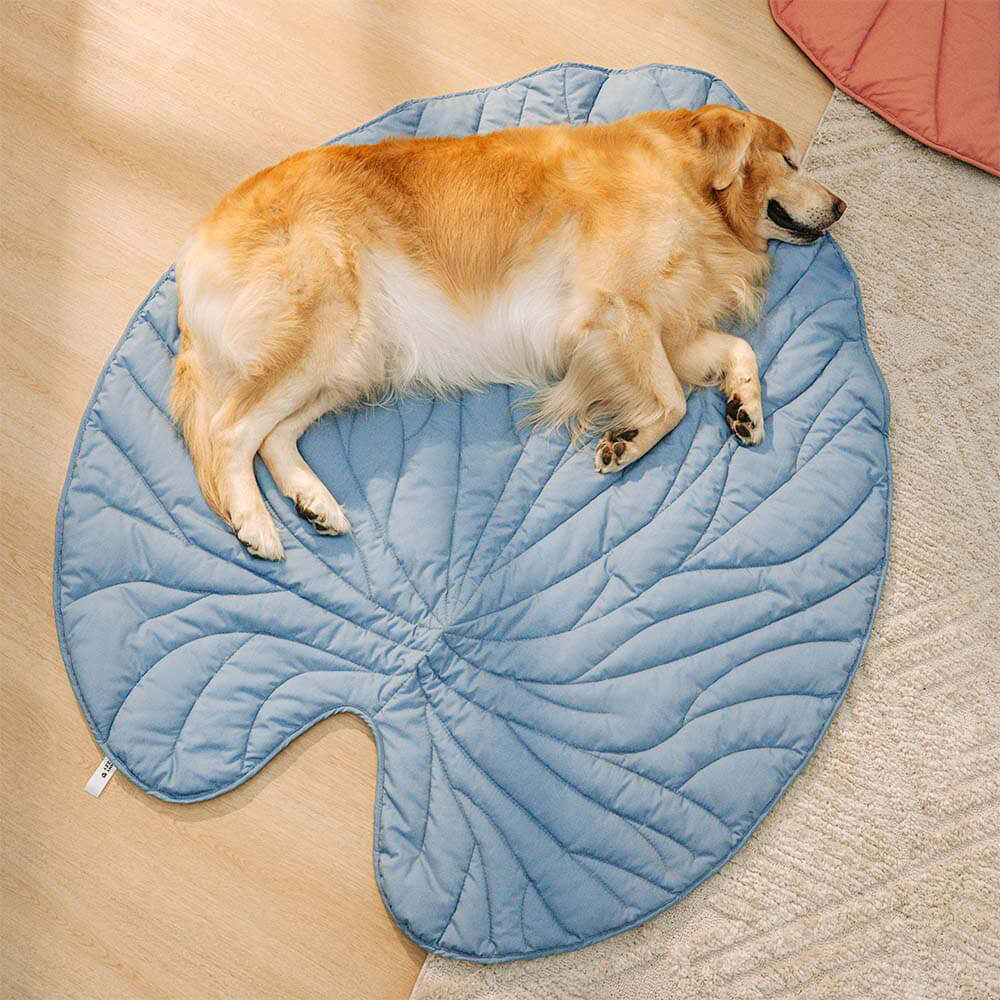 Calming Leaf Shape Dog Blanket