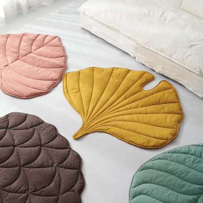 Calming Leaf Shape Dog Blanket